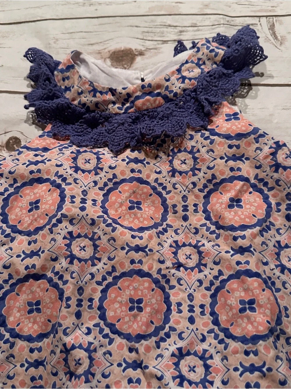 Counting Daisies floral dress with lace trim 4t vguc